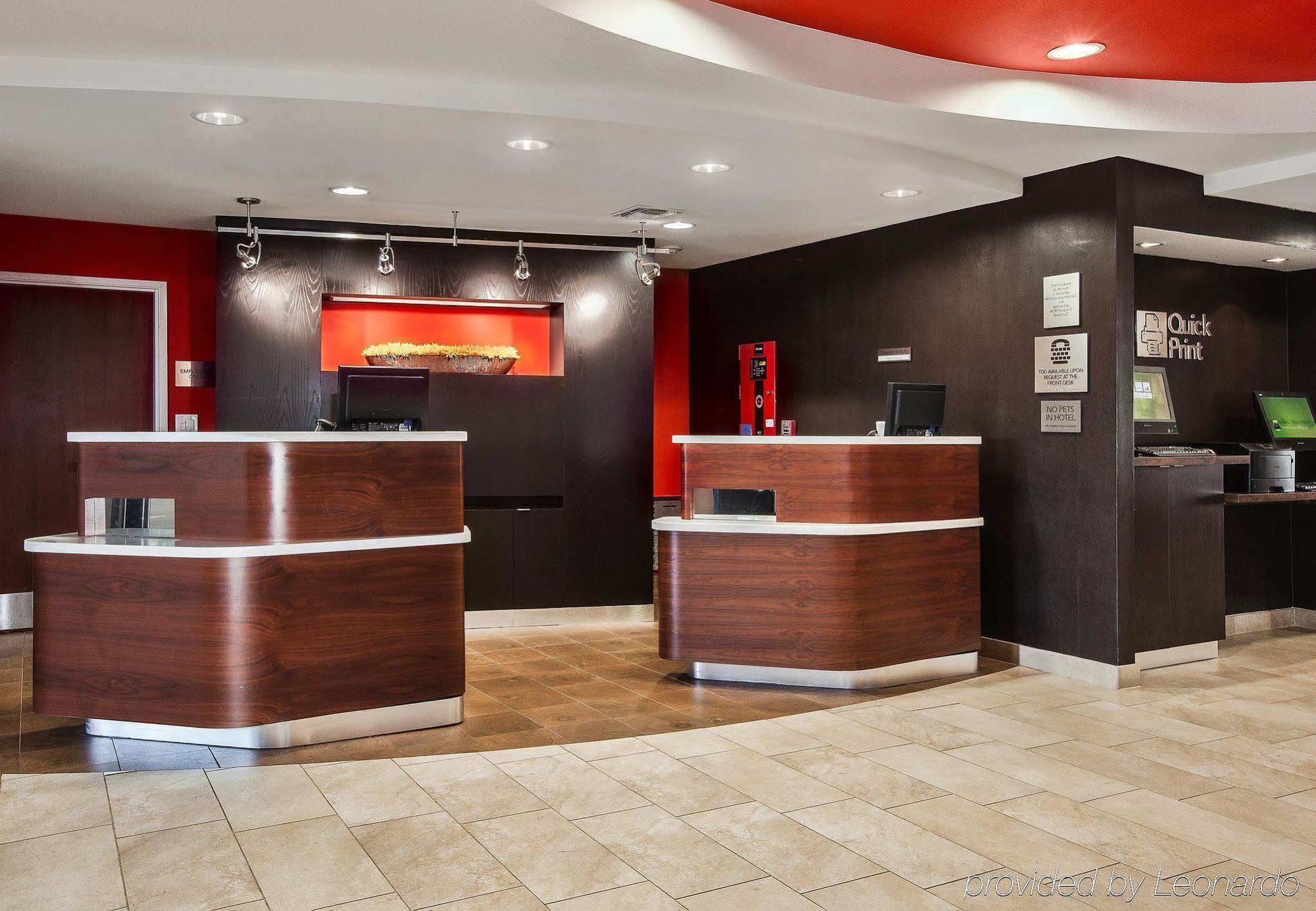 Courtyard By Marriott Hotel 3*