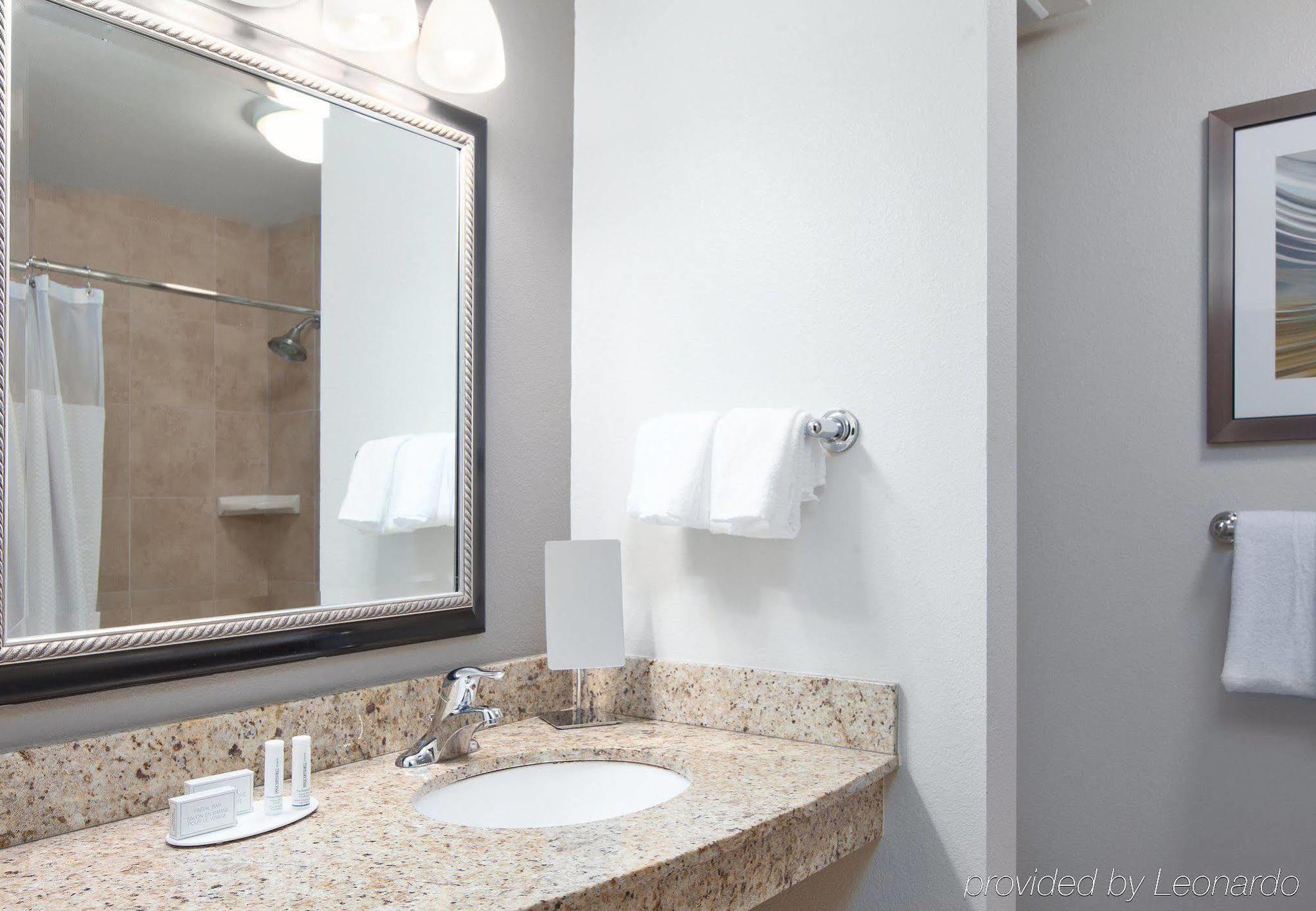 Courtyard By Marriott Hotel 3*