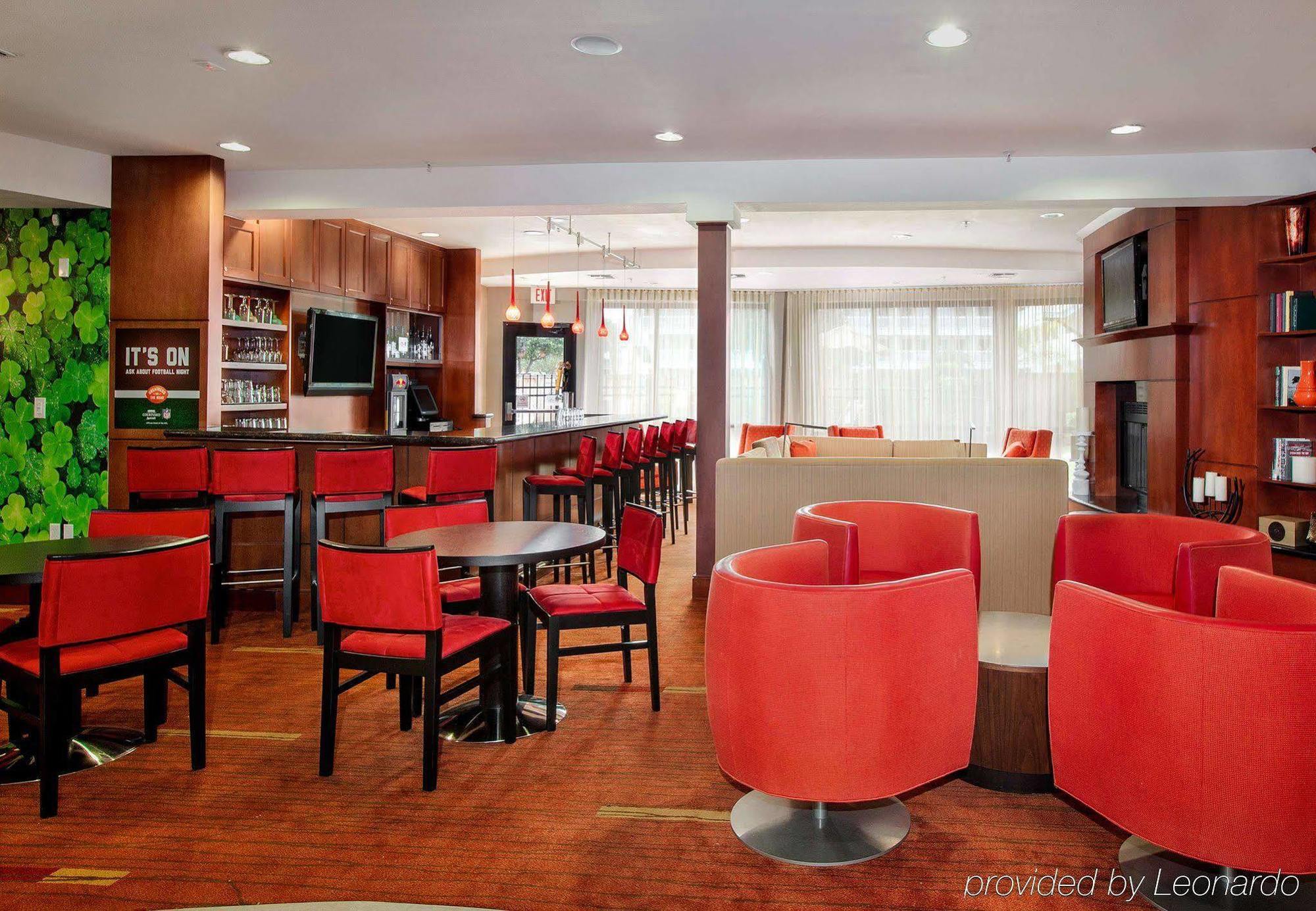 Courtyard By Marriott Hotel 3*